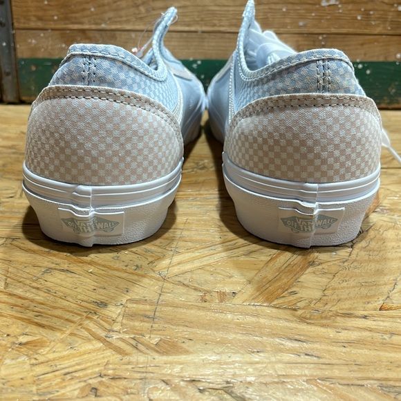 Brand new in box Vans Old Skool Tapered size 11. Discontinued style. - Picture 4 of 5